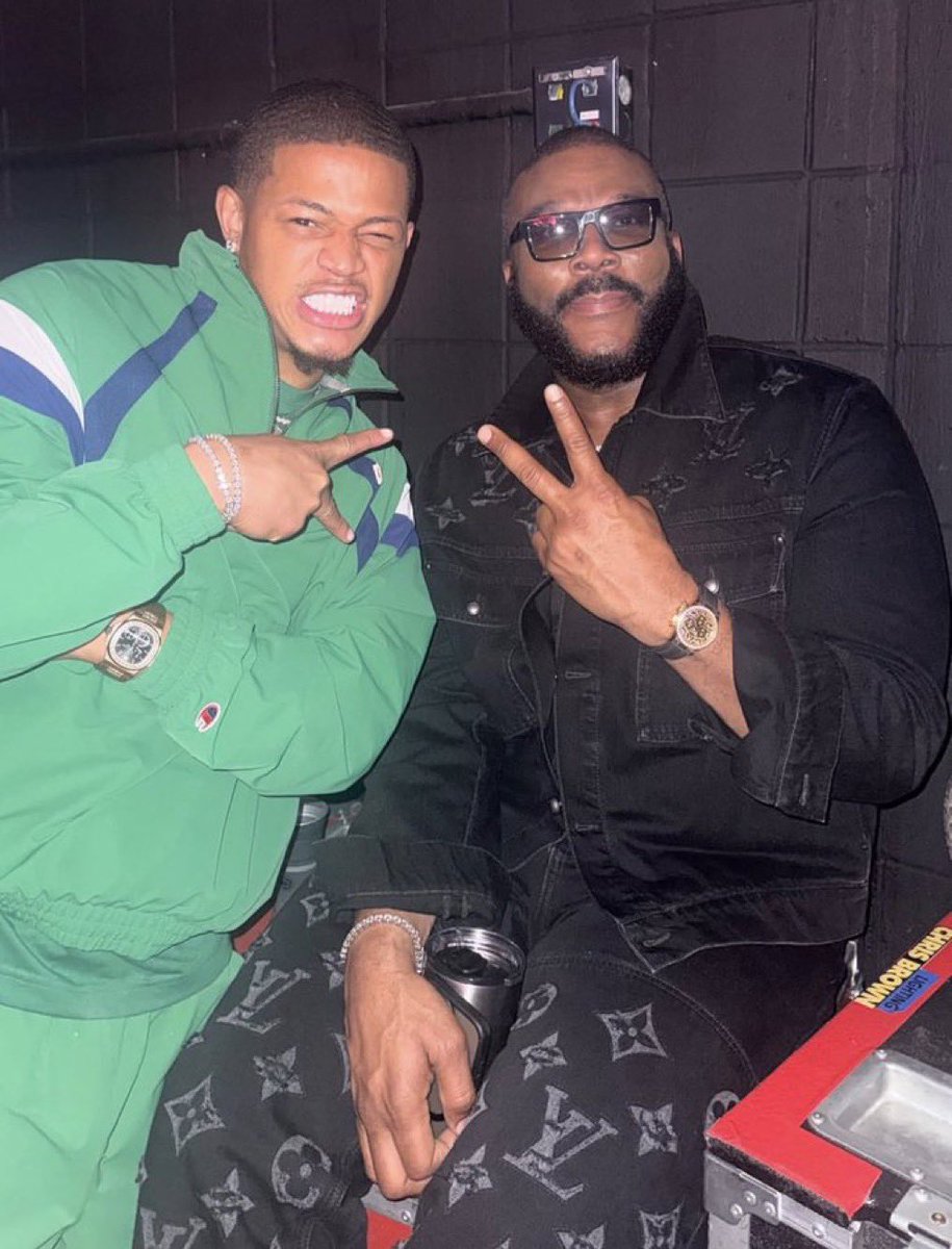 Supreme Tingz tweet media