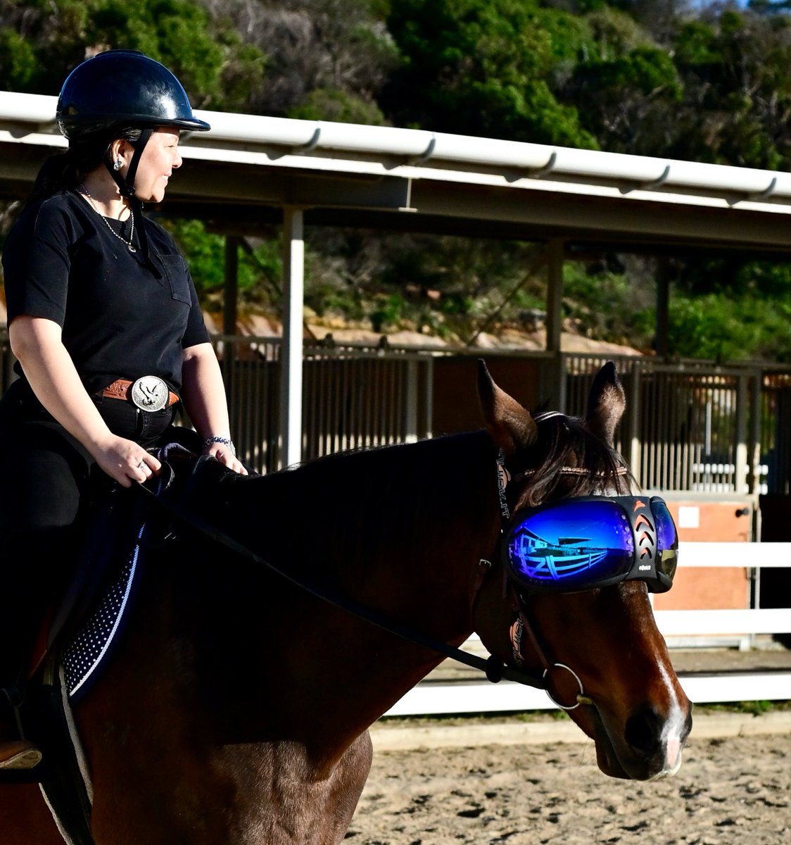Simonnetti's tweet photo. Giraffe or a horsey? 😆

This is my favourite boy Atlas, who I’ve loved riding every week. 
I may have also spammed the RDR2 horse-talk button on him too many times that he always expects me to yell out “remember me boy!?”(thanks to @rclark98’s voice which lives in my head ❤️). https://t.co/HUv5m2MU40