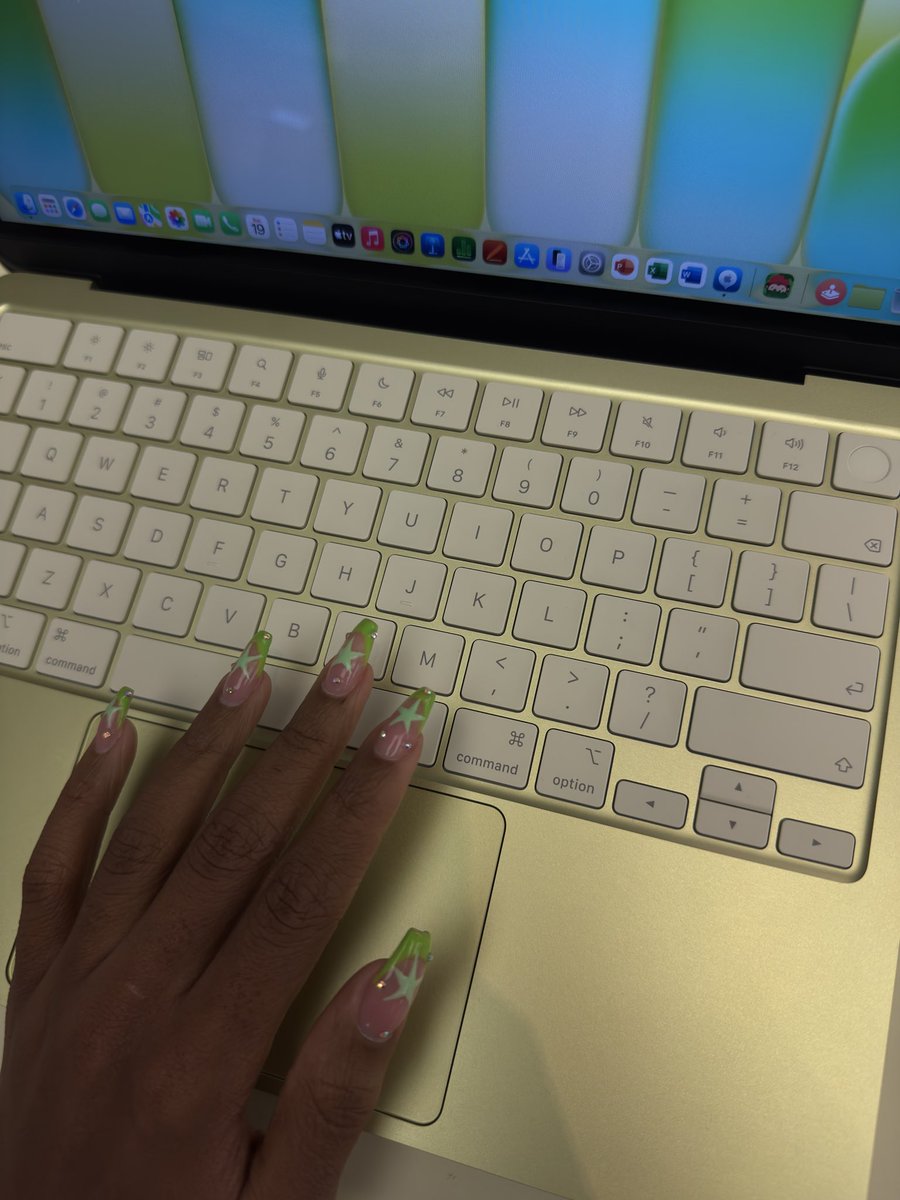 CancerSag22's tweet image. A⭐️POP nails 🐯🐾🐅 #Tyla