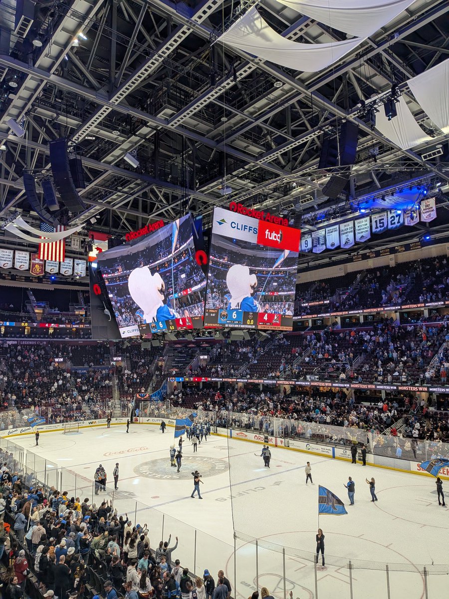 JakeDayMemes3's tweet image. Okay that was fun. Worth the trip.

Probably won't get to another game after this until the preseason so...I guess that's a wrap. Love this game. #CBJ #FearTheDepths

(PLEASE Dayton get something like this going soon...)