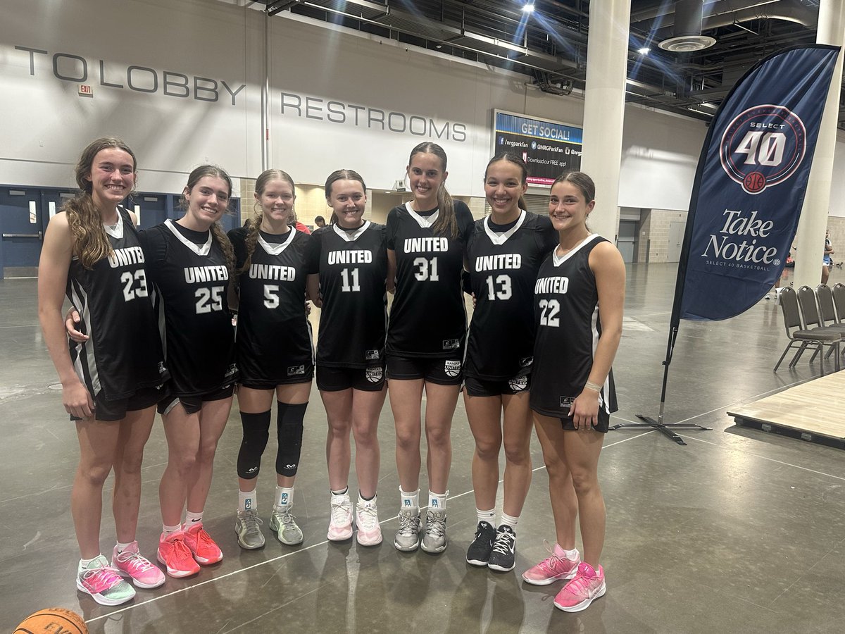 Proud of this team going 4-1 in the P24/S40 -2027 Division in Houston. Coaches, this team is very talented and worth watching play.