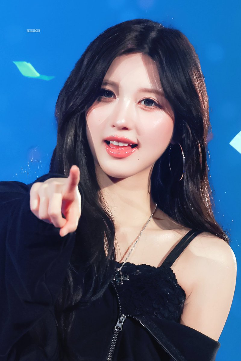 뽀잉이🍁 tweet media