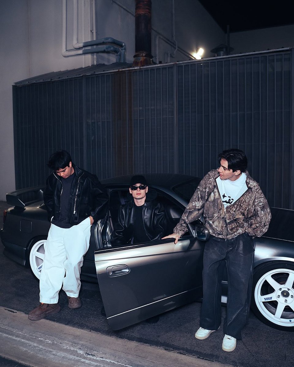 Esperemos que hoy se nos cumpla el deseo de ver a Peso Pluma con alguno de estos dos artistas hoy en Coachella.