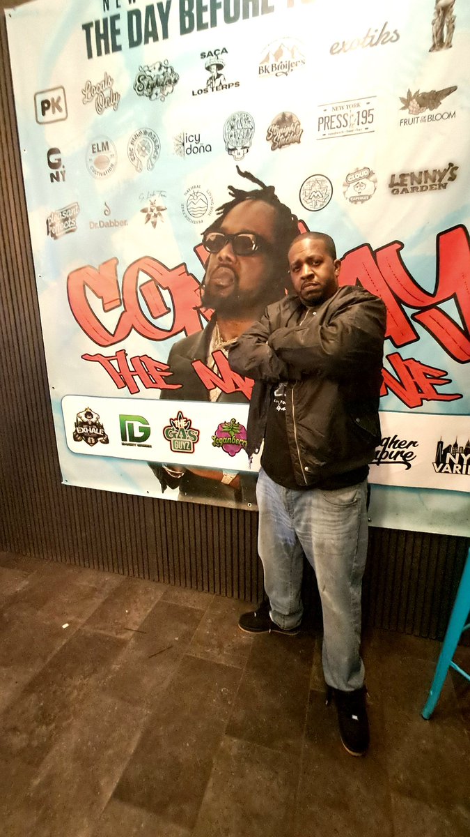 TheStickyLabel's tweet photo. Last Night we Ran into @BernadettePric9 and  hung out at the #conwaythemachine venue in Bklyn and got Faded beyond reality 🍻 it was alotta smoke and I tapped out. @TerrorVanPoo was there too reppin with Berna P! 🫡 shout out to @NYC_Variety 

#undergroundhiphop
#RuckDownRecords
#MxddXrDie
#Brooklyn #Bronx
#DjLiveMix