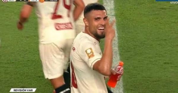 JAJAJAAJAJAJAK NO COBRARON PENAL CONTRA RIVEROS POR OFFSIDE 

JAJSKAKSKSKA NO DISIMULAN