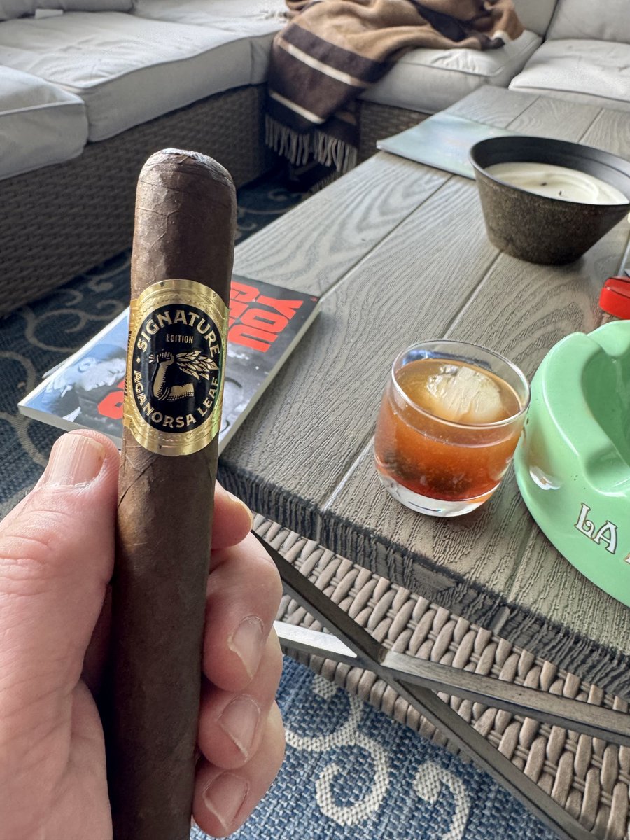 RidleyMaster's tweet image. Brisk Sunday afternoon in the foothills of my beloved Appalachia. Old Fashioned paired with a Aganorsa Leaf Signature to wind down the weekend. #cigars #bourbon #cigar #ChristisKing