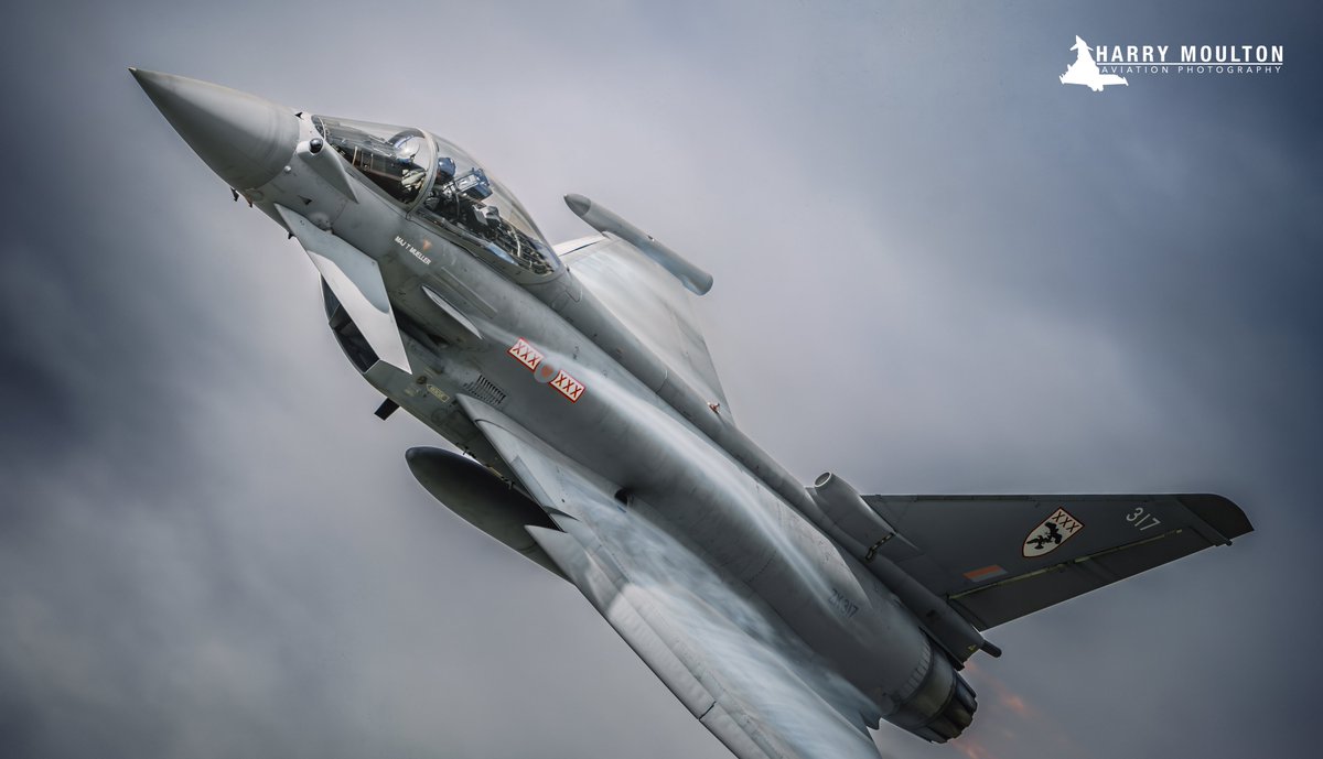 havoc_aviation's tweet image. 🐉DRAGON 01🐉

Flight Lieutenant Tom Nation "DRAGON 01", the 2026  @RAFTyphoonTeam Display Pilot, on a practice display at RAF Coningsby.

(April 2026)

@RoyalAirForce @RAFConingsby @BAESystemsAir @eurofighter @CanonUSA @CanonUKandIE 
#typhoon #typhoonfgr4 #raf