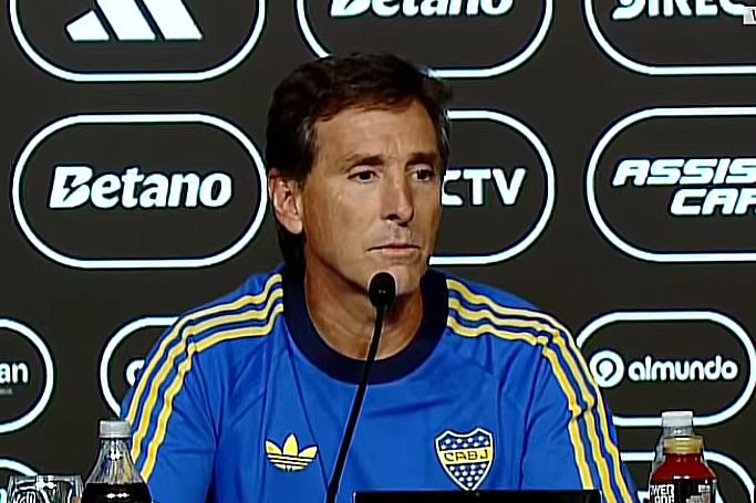 🗣️CLAUDIO ÚBEDA:

"Mucha satisfacción por lo hecho dentro de la cancha, merecían un partido así, merecimos ganar con algún gol más. Lamentablemente por cuestiones del campo de juego, tampoco pudimos finalizar algunas situaciones de contragolpe, no es excusa pero sí pudimos haber