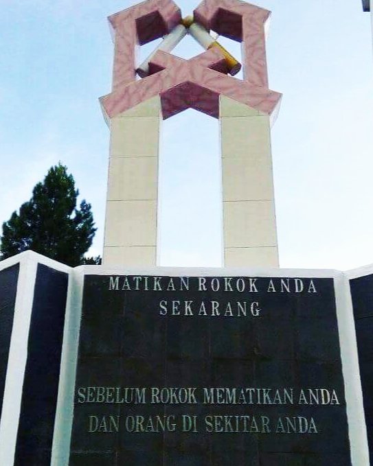 aera_ry's tweet photo. Satu Desa sepakat berhenti merokok!!

"Desa Bone-Bone"

tidak boleh menjual.
tidak boleh membawa masuk.
bahkan tamu pun harus ikut aturan.

Pelopor dan Desa bebas rokok pertama di Indonesia (bahkan sering disebut pertama di dunia)

*threads https://t.co/gjeQxRXNRW