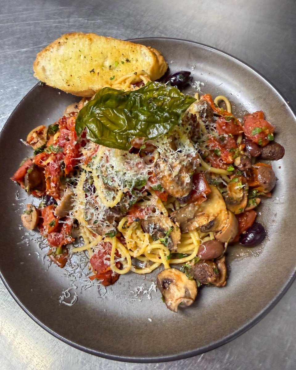 HyattRegencyDTC's tweet photo. Pasta lovers, this one’s for you 🍝

Our Spaghetti with Roasted Tomatoes and Olives at Root25 is serving up bold, fresh flavor in every bite. Stop by Hyatt Regency Denver Tech Center and dig in.
➡️ https://t.co/nXCJQxBmVm https://t.co/8DPAN7vuNT