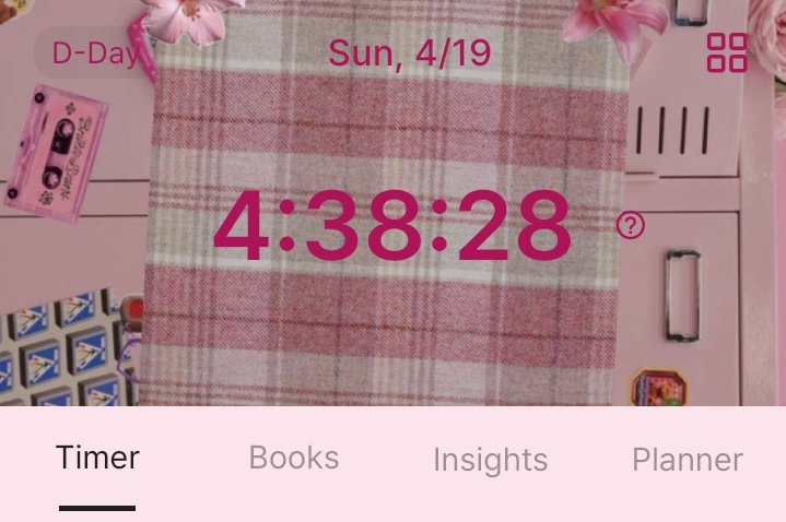 saaturnrosess's tweet image. 📓. 19 ◎ 04 ◎ 26 #LockIn
kemarin ngebut kerjain to nya sainsin karena udah mepet bgt.... habis gitu lanjut kerjain tugas fisika yg dibuat tambahan nilai nanti ^____^ btw have a great daay guys