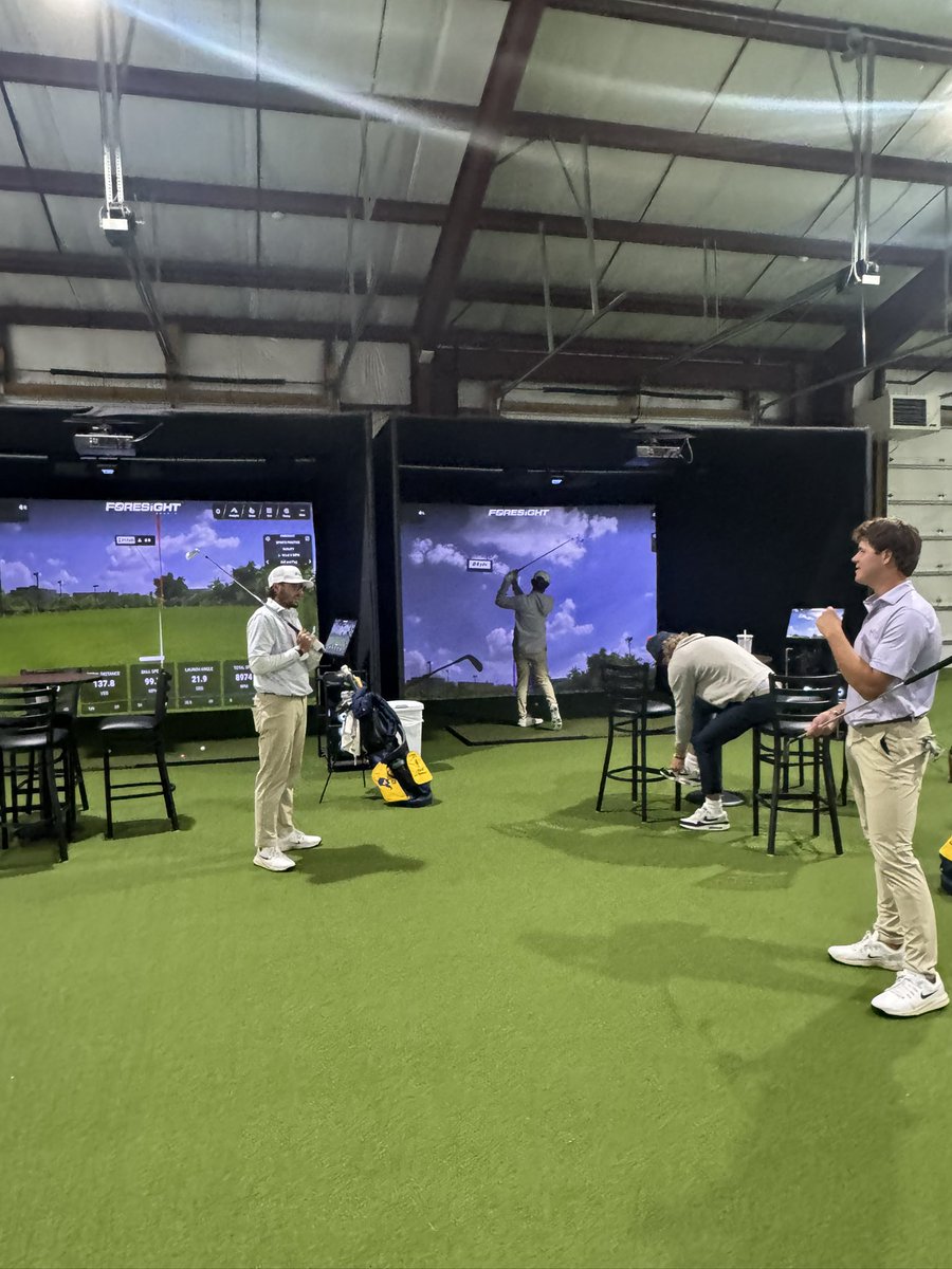 HopkinsIXGolfPerformance tweet media