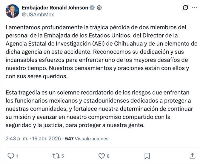 laredcincoradio's tweet image. #Internacional 🇺🇸🇲🇽⚠️ || El embajador de Estados Unidos en México, Ronald Johnson, lamentó la muerte de dos oficiales estadounidenses en la sierra de Chihuahua tras la destrucción de un narcolaboratorio; el accidente ocurrió cuando el vehículo en el que viajaban, junto con Pedro