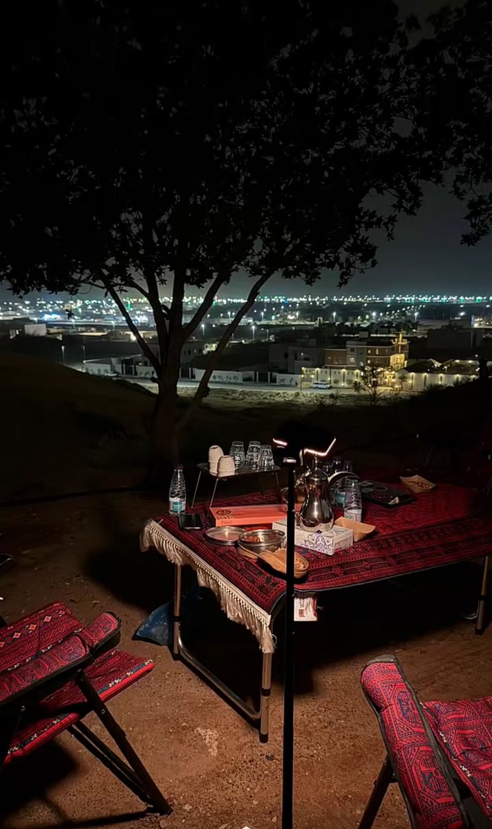 ياربّْ إجعلنا أينما اتجهنا نلتقي بـ أشباه 
قلوبِنا ، ونويانا ، وأرواحنا