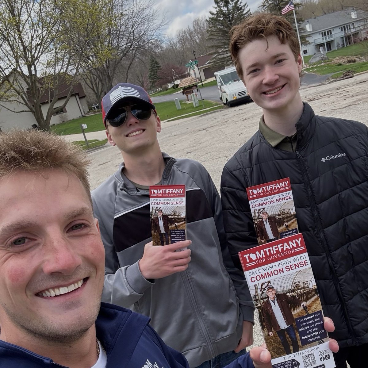 TiffanyWarRoom's tweet image. Team Tiffany is back out knocking doors and collecting nomination signatures. If you’re ready for lower property taxes, lower utility bills, and accountable government, join us today.

🔗 Get Involved: tomtiffany.com/get-involved/