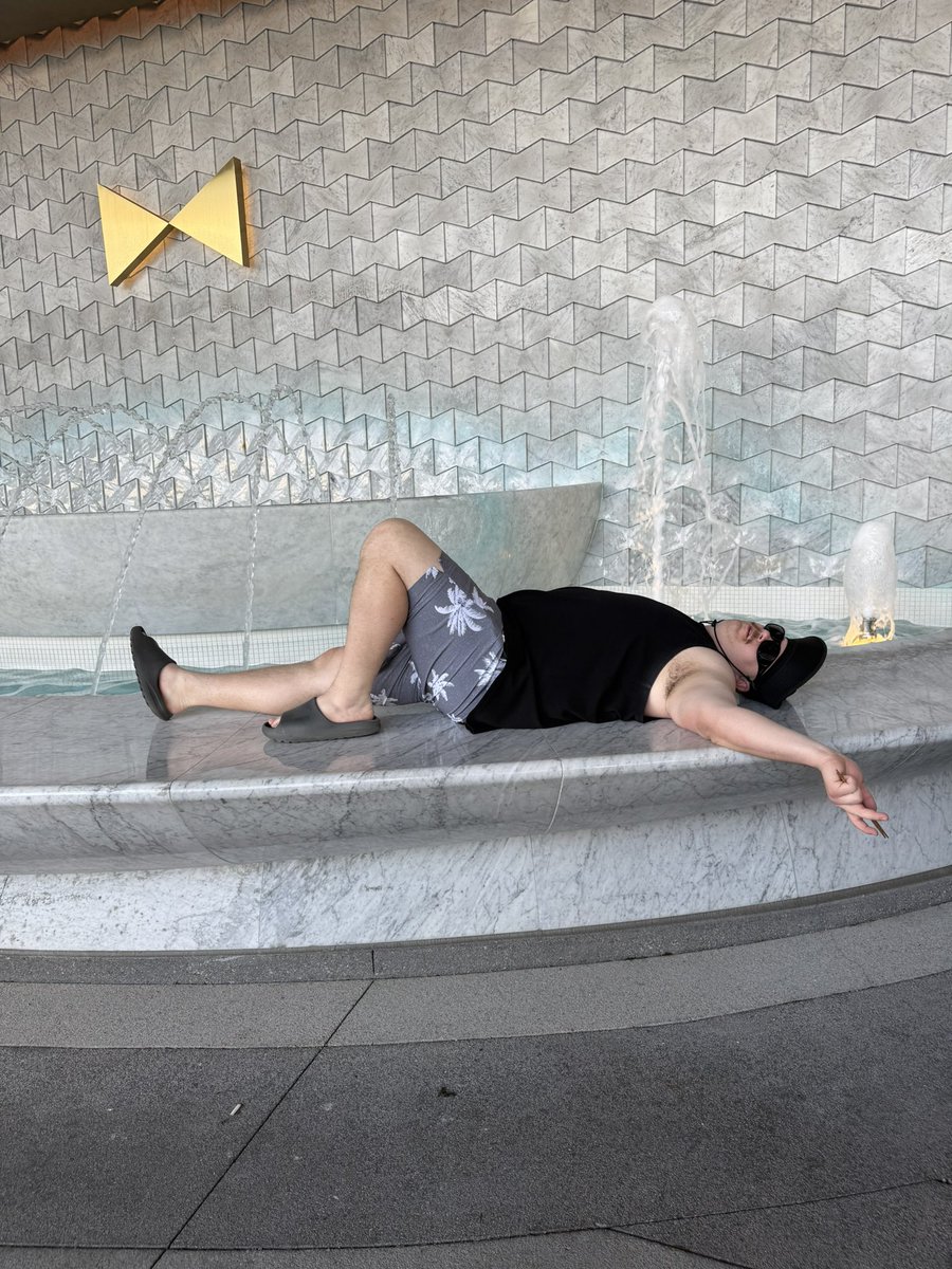 Barstool Spring Break tweet media