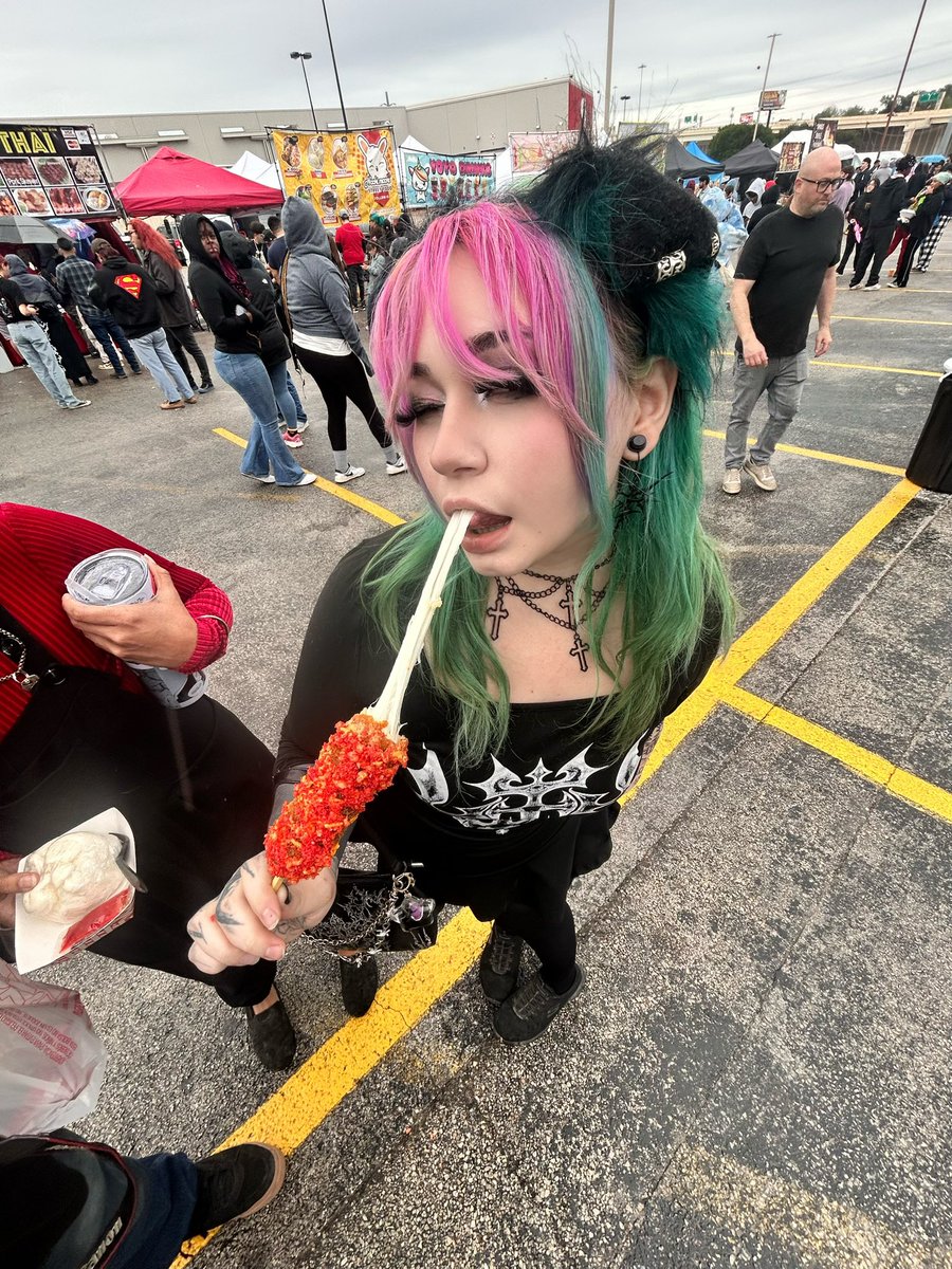 𒉭 Brooke Ivy 𒉭 tweet media