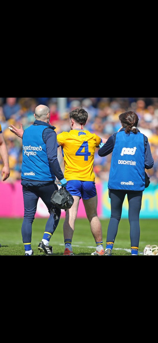 goadyk's tweet photo. @CraicOfTheAsh Cut himself sure and was off for 10mins after it . Should have been a red for  Waterford https://t.co/p9pMQF916K
