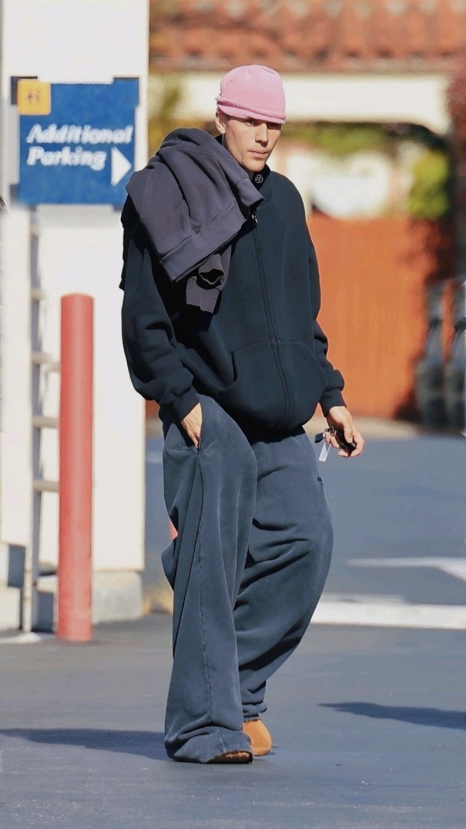 flye$t ✨ tweet media