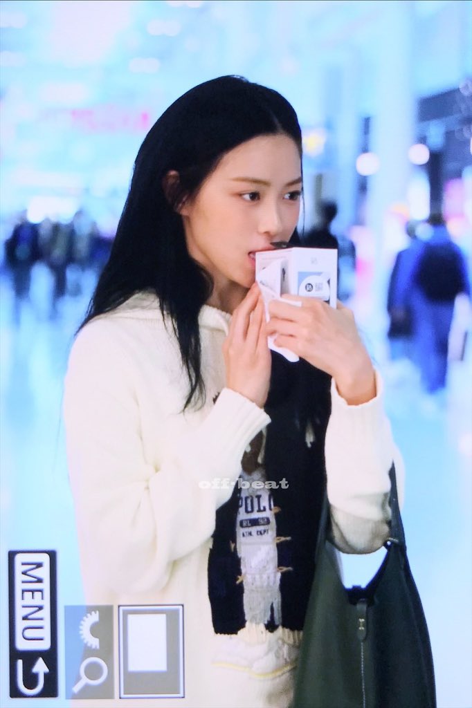 CandeeRJ ✄🪼 tweet media