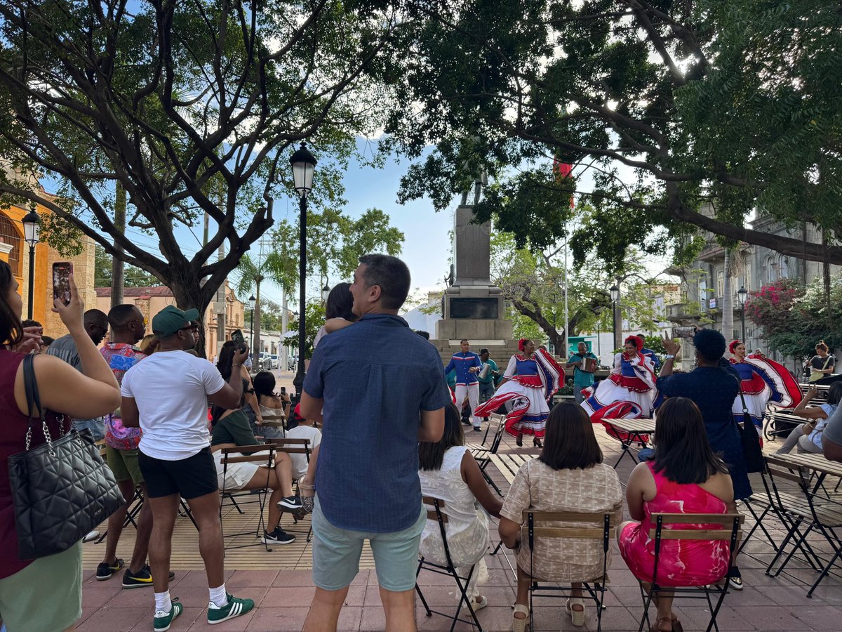 Ministerio de Turismo RD tweet media