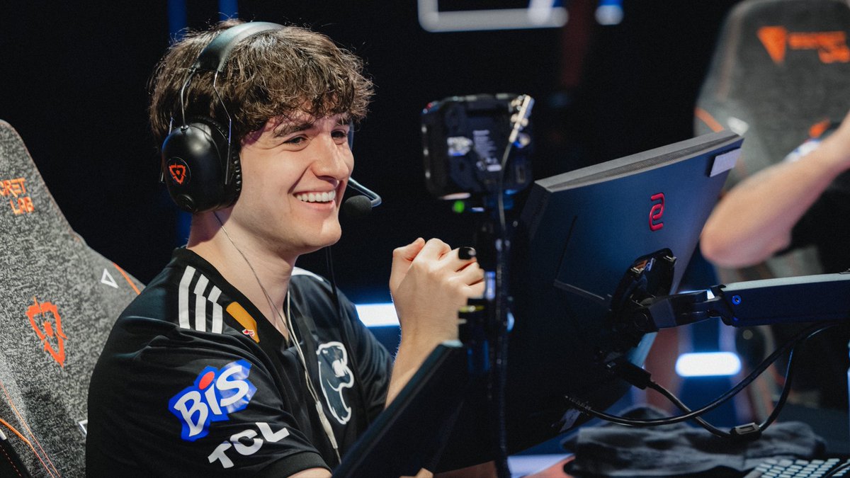 ATUALIZADO tweet media