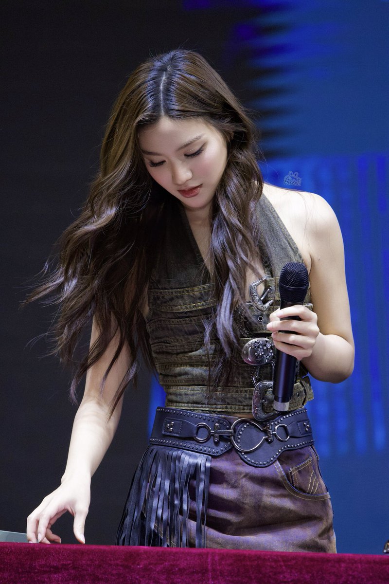 Lhong🦋.....🌻🐇 tweet media