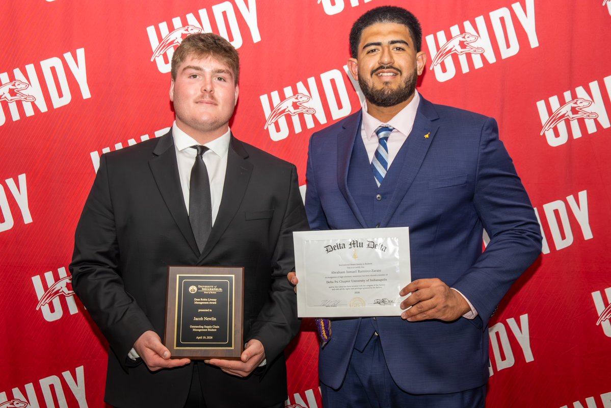 KeeversChris's tweet image. UINDY Football cleans up at our School of Business end of the year awards. Jacob Newlin was named the outstanding supply chain management student and Abraham
Ramirez was inducted into the International Honor Society in Business.
#WorkWins  #ItsFunToWin