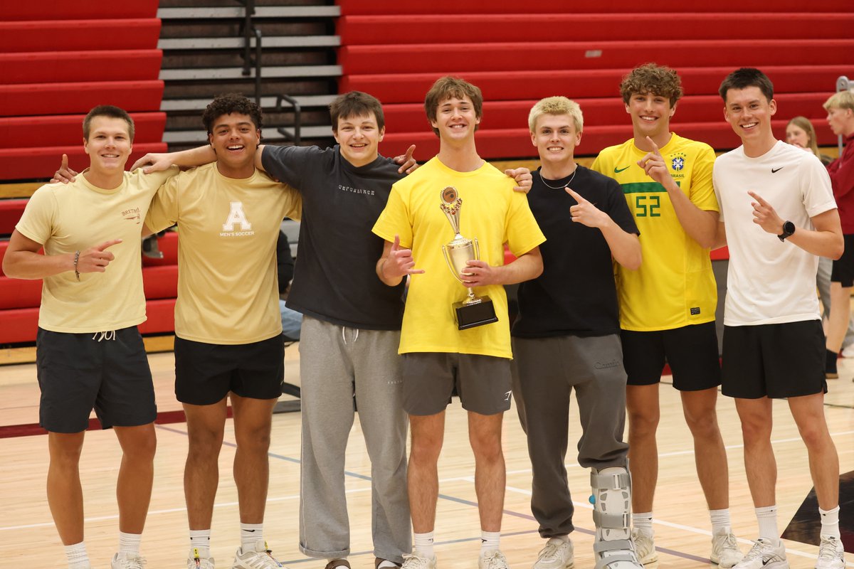 Holland Public Schools tweet media