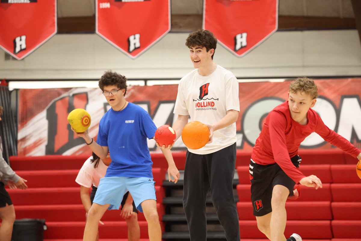 Holland Public Schools tweet media