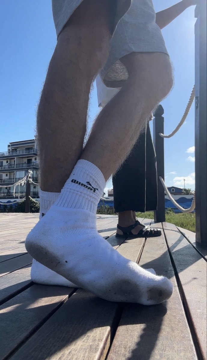 The World in White Socks (4K) tweet media