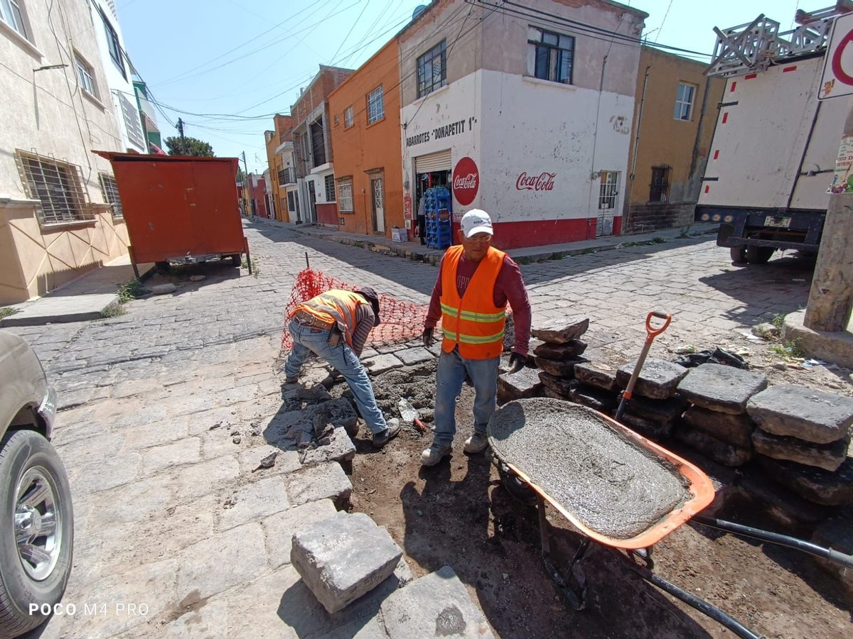 VCSanLuisMx's tweet image. #SLP | Arranca Interapas 4 obras de rehabilitación sanitaria

Este lunes, iniciarán los trabajos en la calle Pedro Barajas de la colonia Obispado.

Lee la información completa en el siguiente enlace 👇🏼 

vcsanluis.mx/2026/arranca-i…