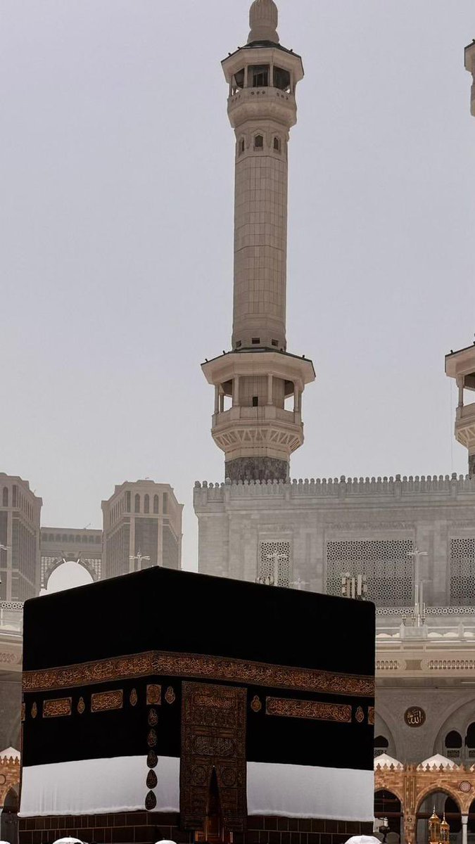 v_mnl's tweet photo. اللهُم لك الحمدُ من قاع الفؤاد إلى 
عرشِك المُقدّس حمداً يُوافي نعم�� https://t.co/MGqSSK0vVd