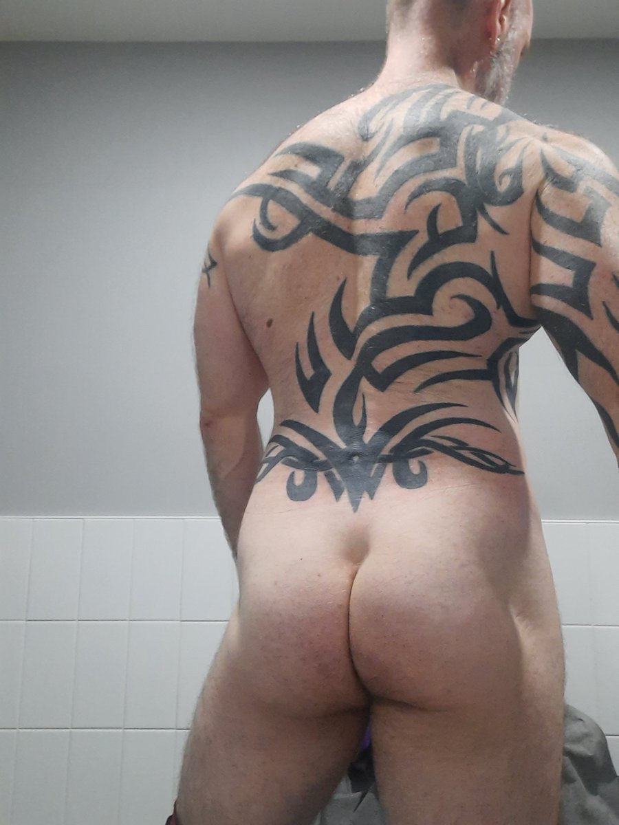 MuscleDaddySyd's tweet photo. Just after finishing today's leg workout. 👍 https://t.co/3N6Px2zP4I