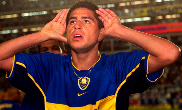 JA_92C's tweet photo. Jajajajjaja, "el topo gigio de Paredes me hizo acordar a la gallinita de Tevez" Mira vos che, a los hincha de Boca nos hizo acordar al topo gigio de Riquelme https://t.co/siPmdHY1C7