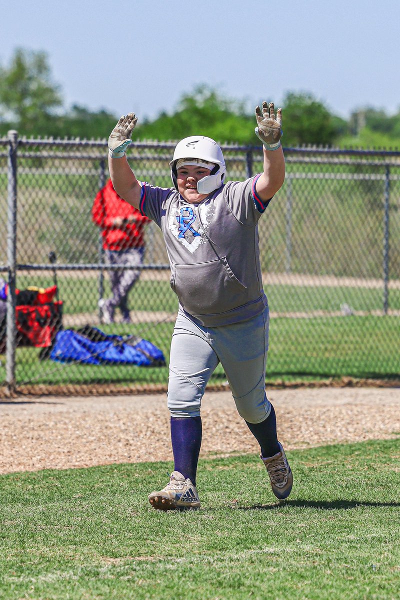 Sam Allen tweet media