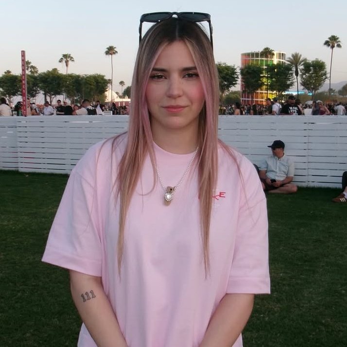 Vanesagg tweet media