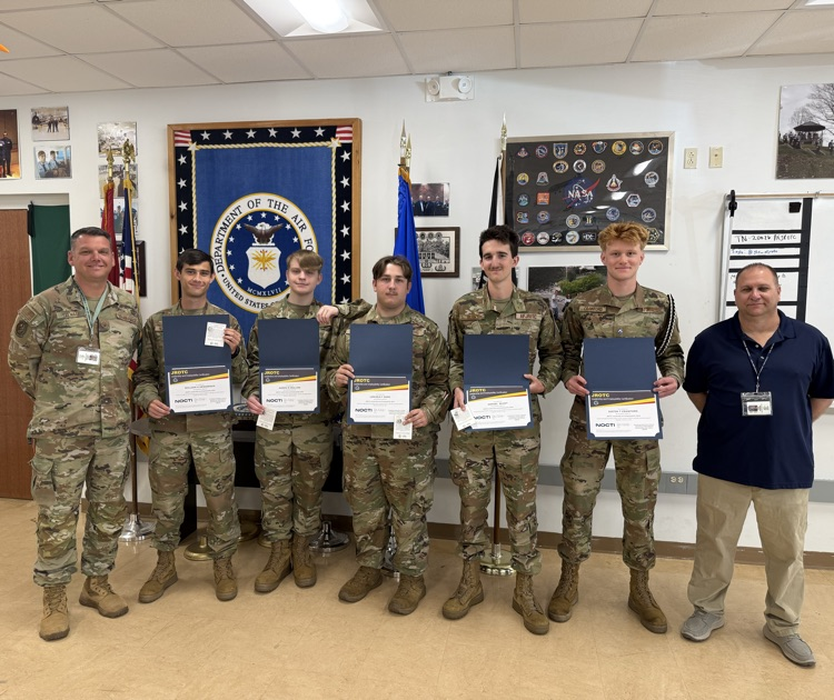 greenevilleCTE's tweet image. AFJROTC seniors who demonstrated exceptional leadership and employability skills earned the NOCTI industry certification this week. Congratulations! #gcta #greenevillecityschools #jrotc #leaders