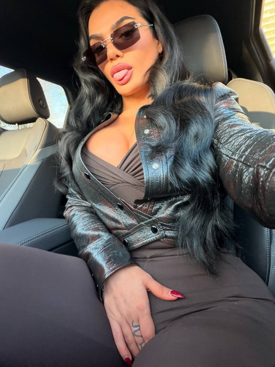 Mia 🏳️‍⚧️ tweet media