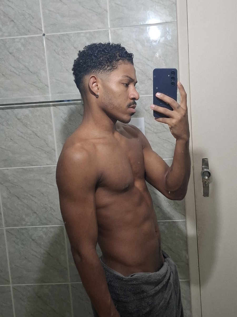 choco_nasci's tweet photo. Noite em #BH https://t.co/XQyRDU9leY