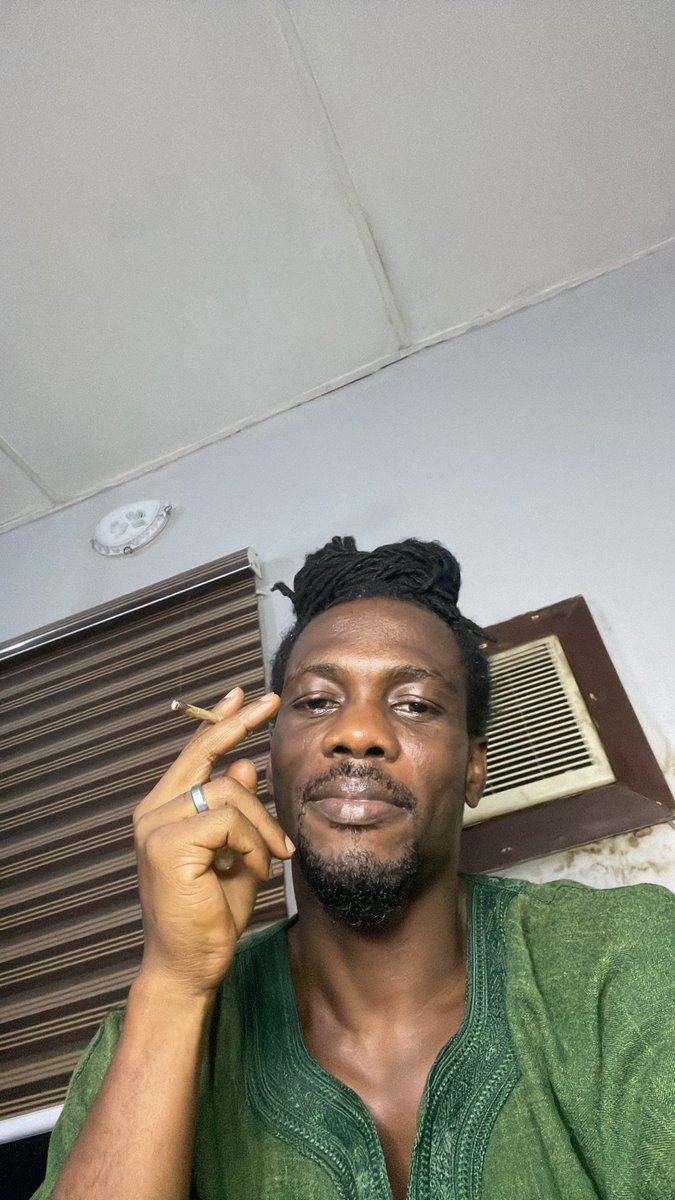 a meek thug tweet media