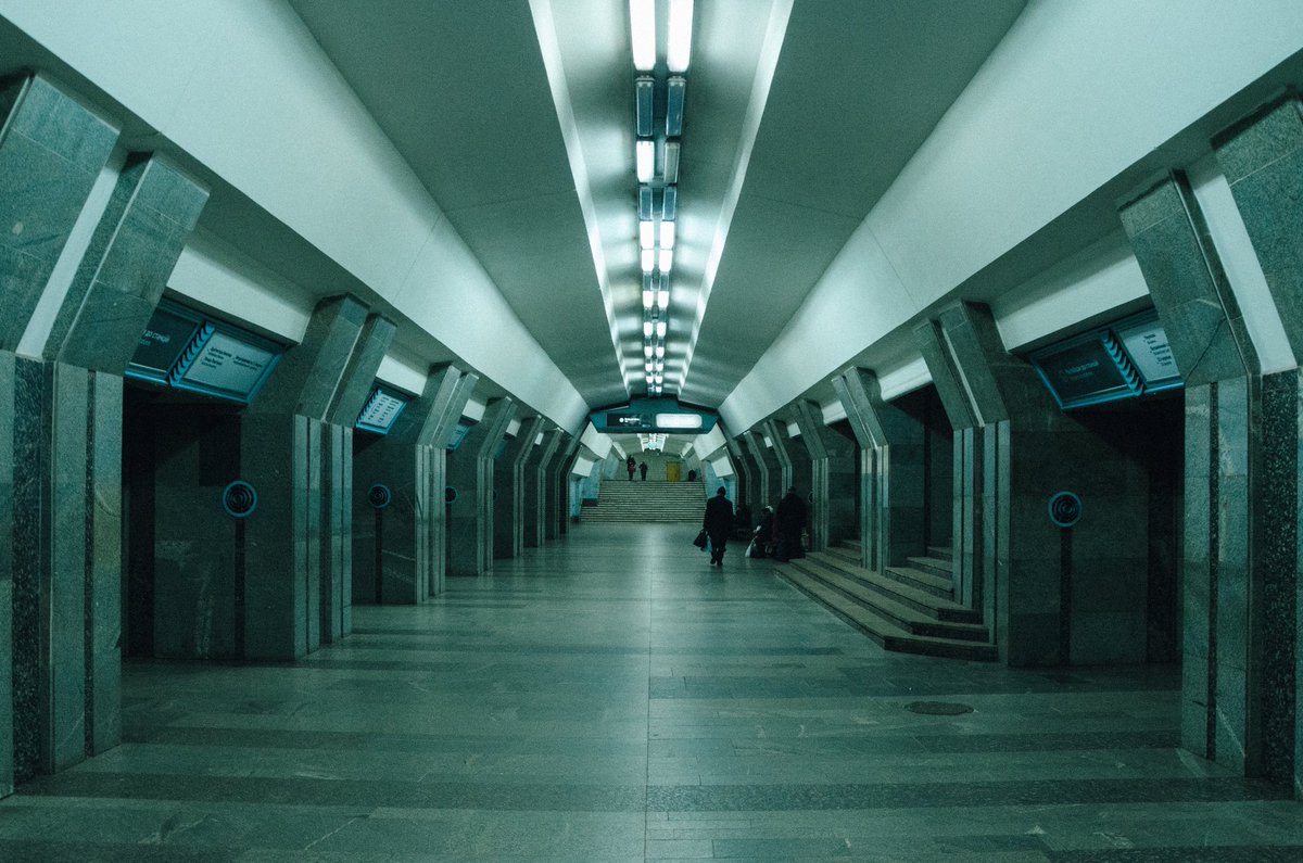 roman_revva's tweet image. Vibes of Kharkiv underground in Ukraine 🇺🇦

#Ukraine #Architecture #Modernism #Metro