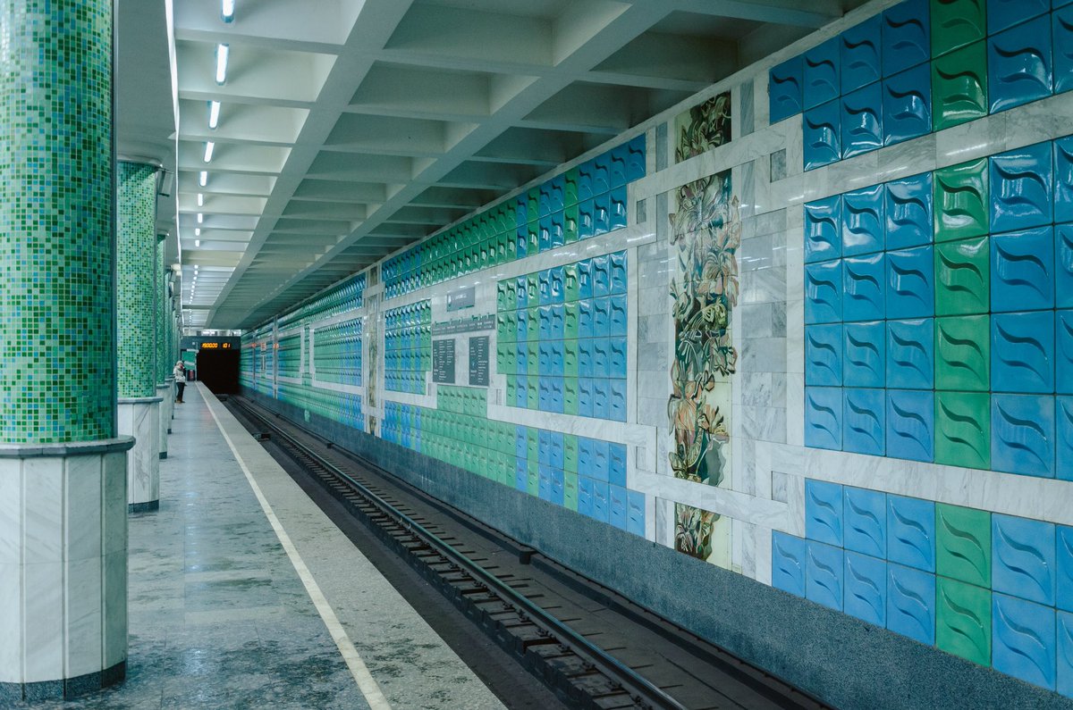 roman_revva's tweet image. Vibes of Kharkiv underground in Ukraine 🇺🇦

#Ukraine #Architecture #Modernism #Metro