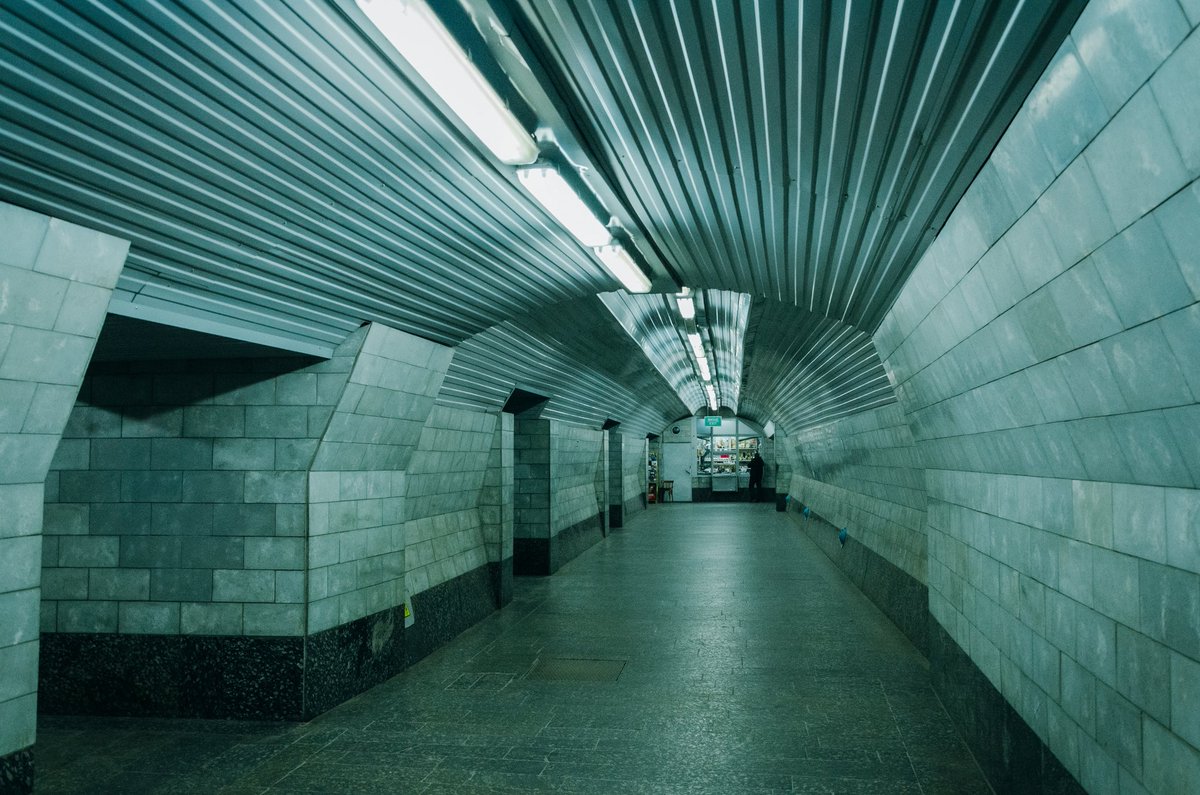 roman_revva's tweet image. Vibes of Kharkiv underground in Ukraine 🇺🇦

#Ukraine #Architecture #Modernism #Metro