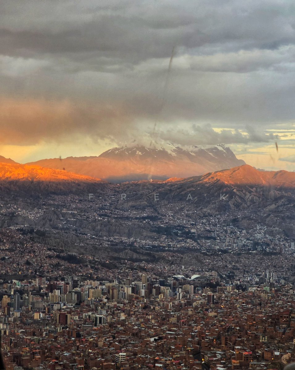 Sólo somos un momento de luz y oscuridad...