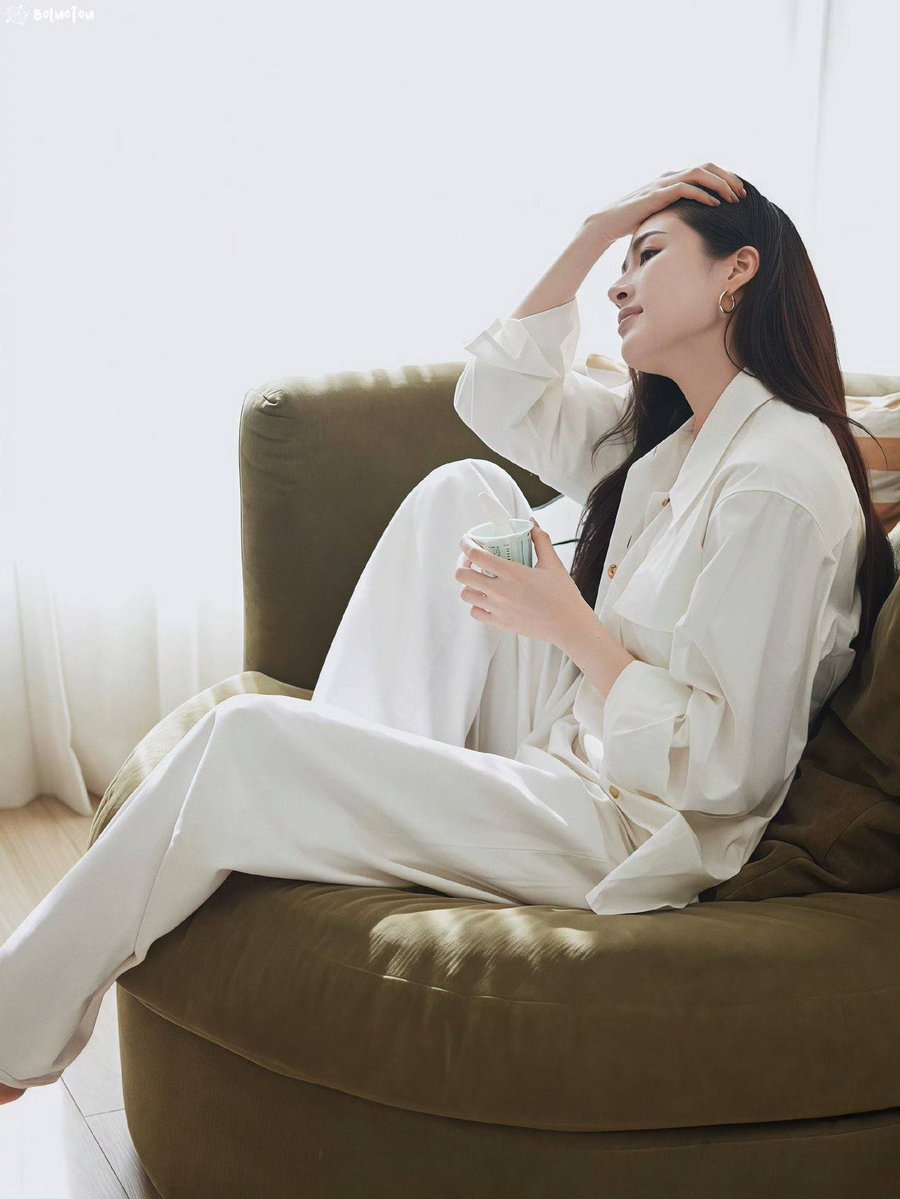 hideshhhhh tweet media