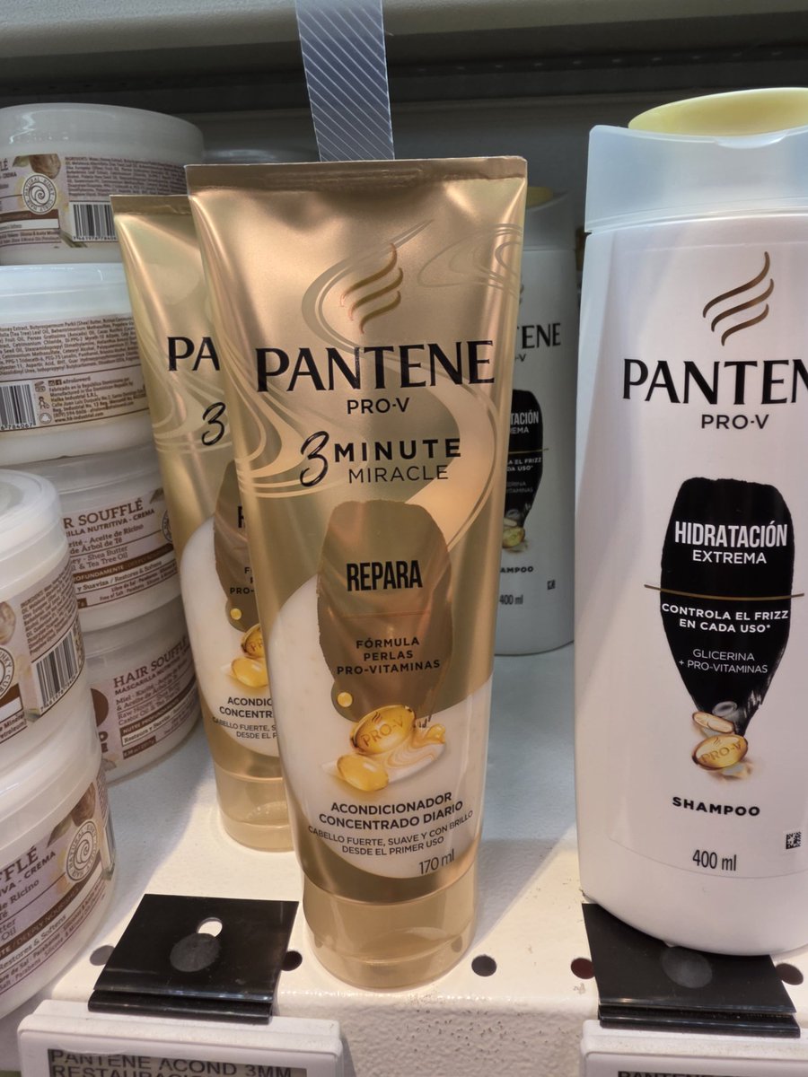 ladydiamond2023's tweet image. Amooo esta combinación para reparar el pelo maltratado y con frío.
Este conditioner de 3 minutos es lo mejor que he probado en años.
#hair #tendencias #cabello #mujer