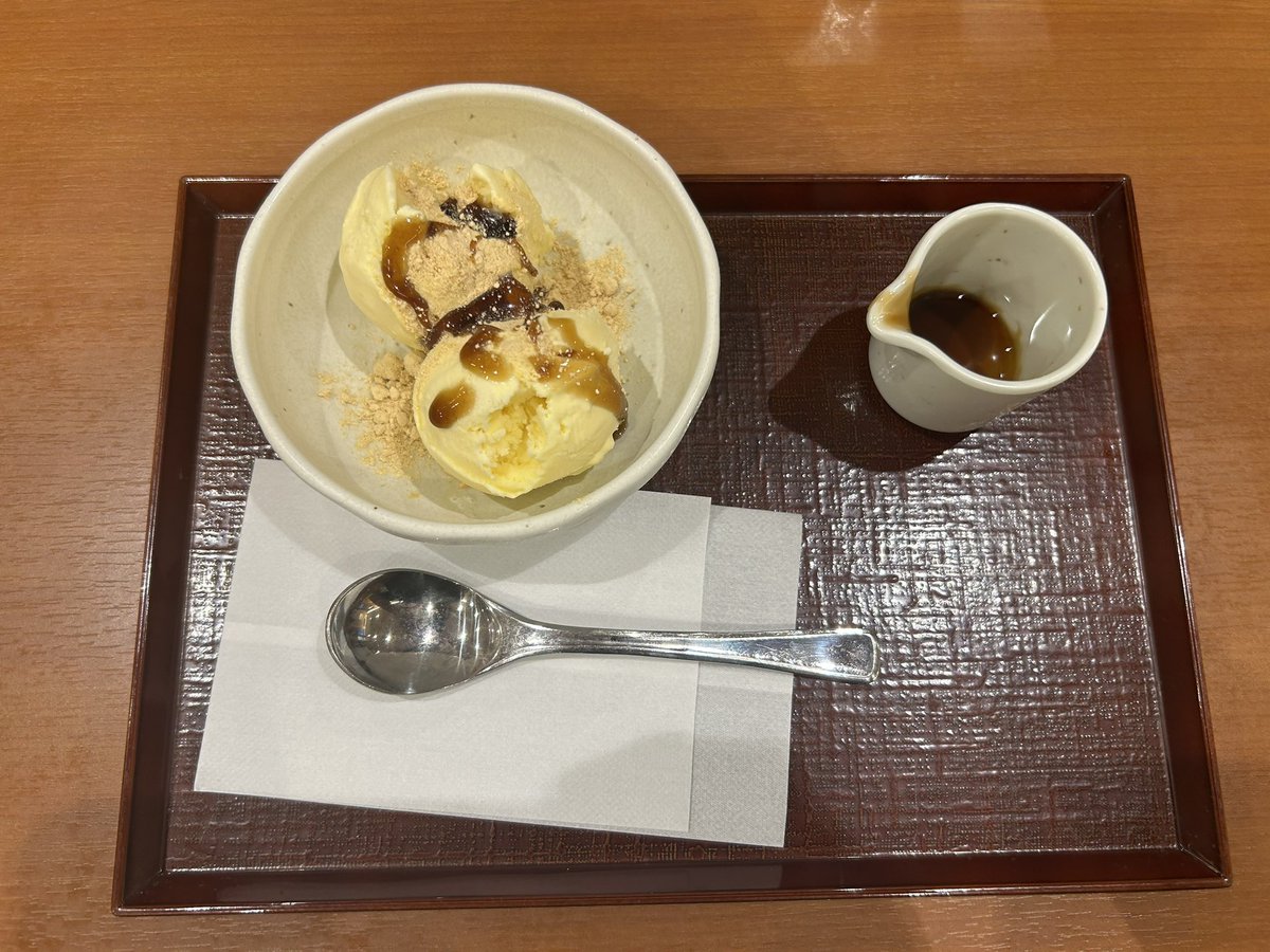 kefia_14's tweet photo. やはりウルトラの後は眠れませんでした。
内臓活性してたのでリカバリってました
昨日は地獄を見た。
でもゴール出来たのは仲間の応援と去年の大井川マラソンでDNFという苦い経験があったから。
右膝動かなくなったら顔面への張り手やサミング、腹パン色々やった。
意地でした。
さあ脚を直して練習！ https://t.co/tReiF0lRry