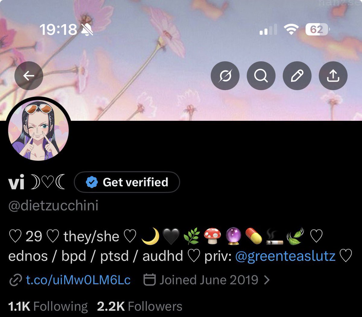 vi ☽♡☾ tweet media