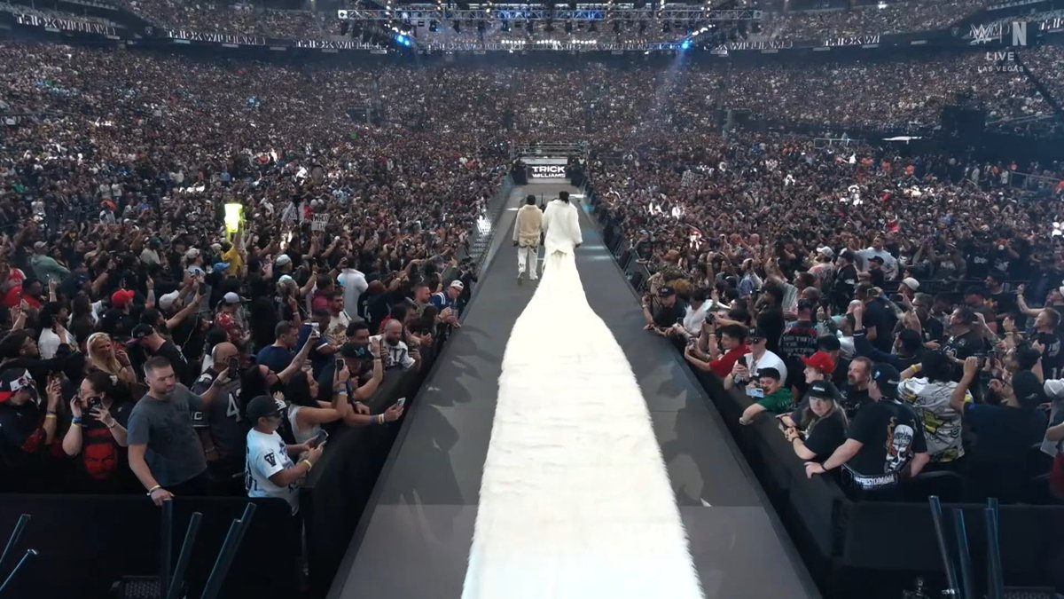 OfficialDJMeMo's tweet photo. The newly weds making there grand entrance @lilyachty the groom &amp; @trickwilliams the bride #wrestlemania https://t.co/HOrgLVcYJC